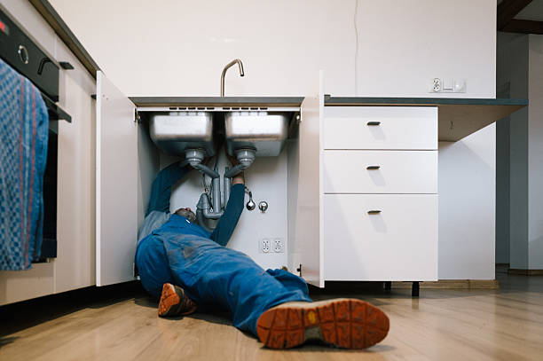 Professional Leak Detection technician working in Lake Station, IN